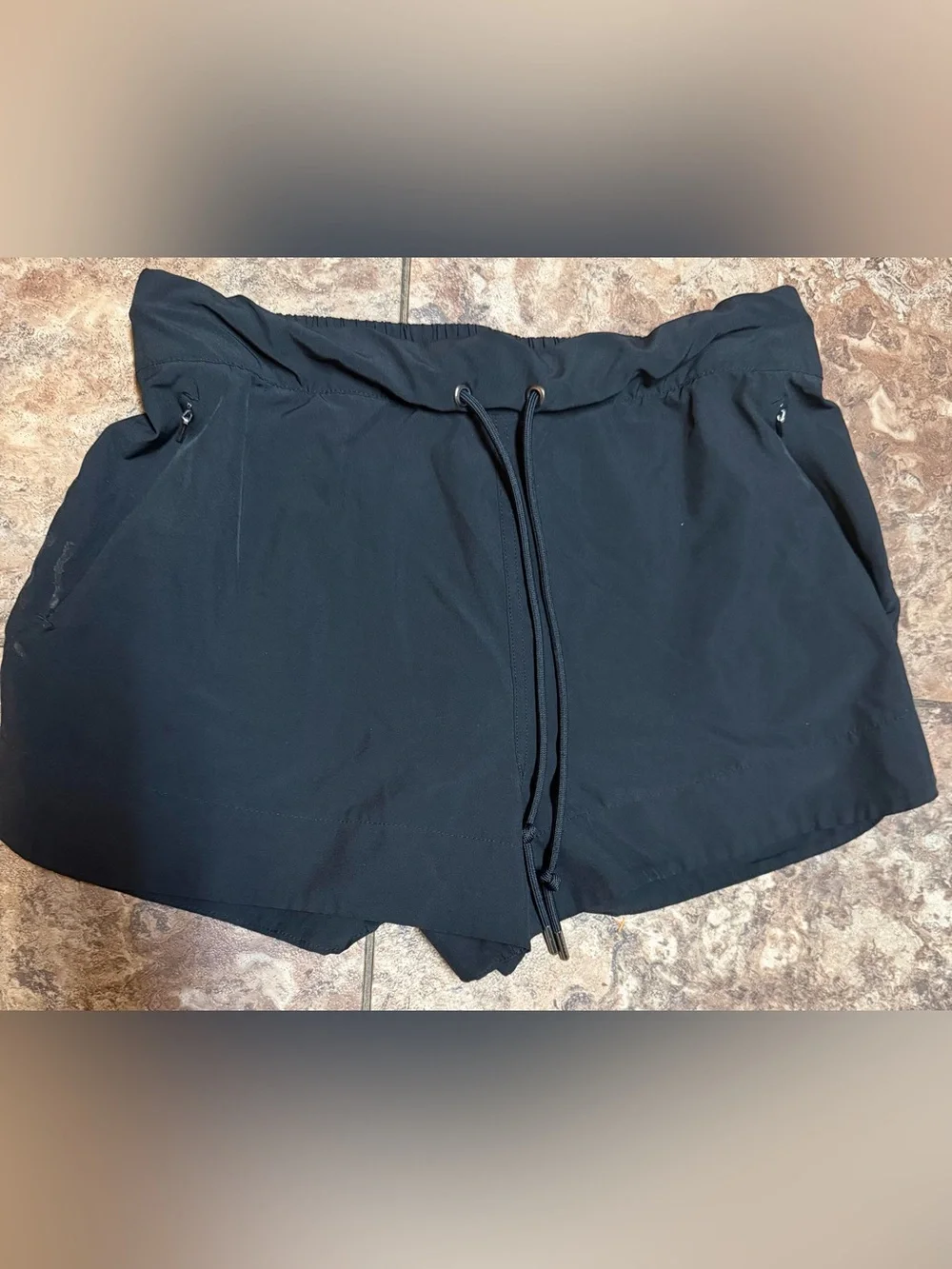 Athleta Freely Black Running Athletic Shorts Women’s Large